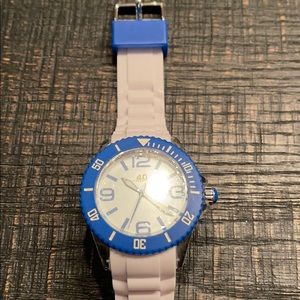 40Nine Water Resistant - Date & Rotating Bezel